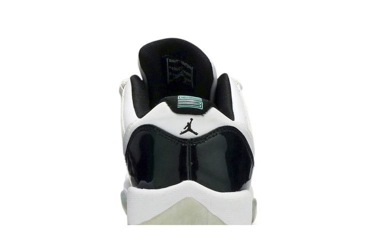 air-jordan-11-retro-gs-emerald-528896-145_06