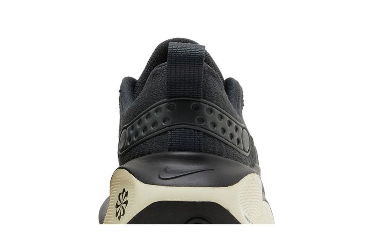 wmns-reactx-infinity-run-4-dark-smoke-grey-metallic-gold-dr2670-006_06