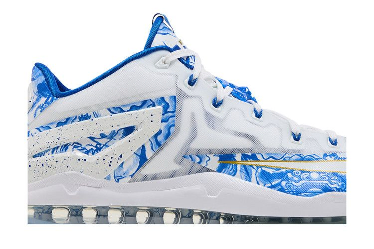 Кроссовки Nike Max LeBron 11 Low Ch Pack 'China'