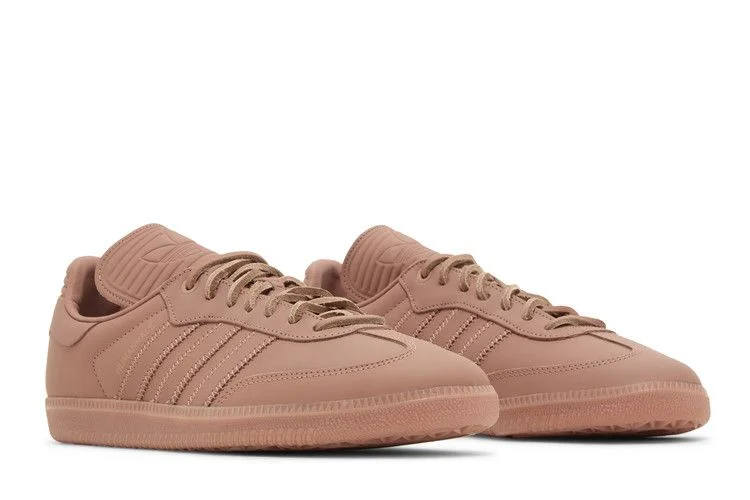 Krossovki-Pharrell-x-adidas-Samba-Human-Race-Terracotta-7