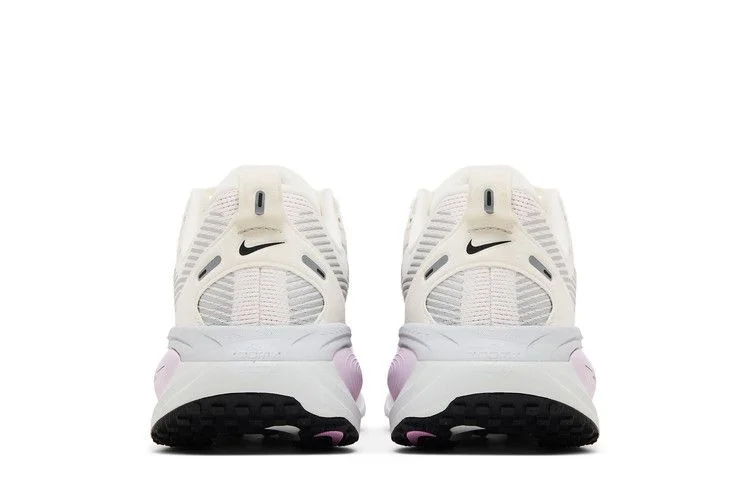 Кроссовки Nike Wmns Vomero 18 'Sail Doll'