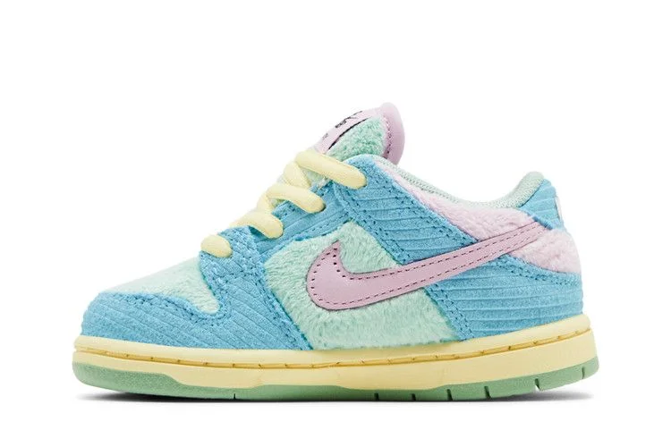 Krossovki-Verdy-x-Nike-Dunk-Low-SB-TD-Visty-2
