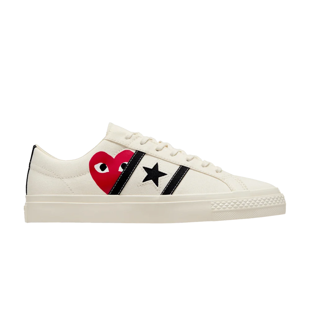 Krossovki-Comme-des-Garcons-PLAY-x-Converse-One-Star-Academy-Pro-Milk-Black