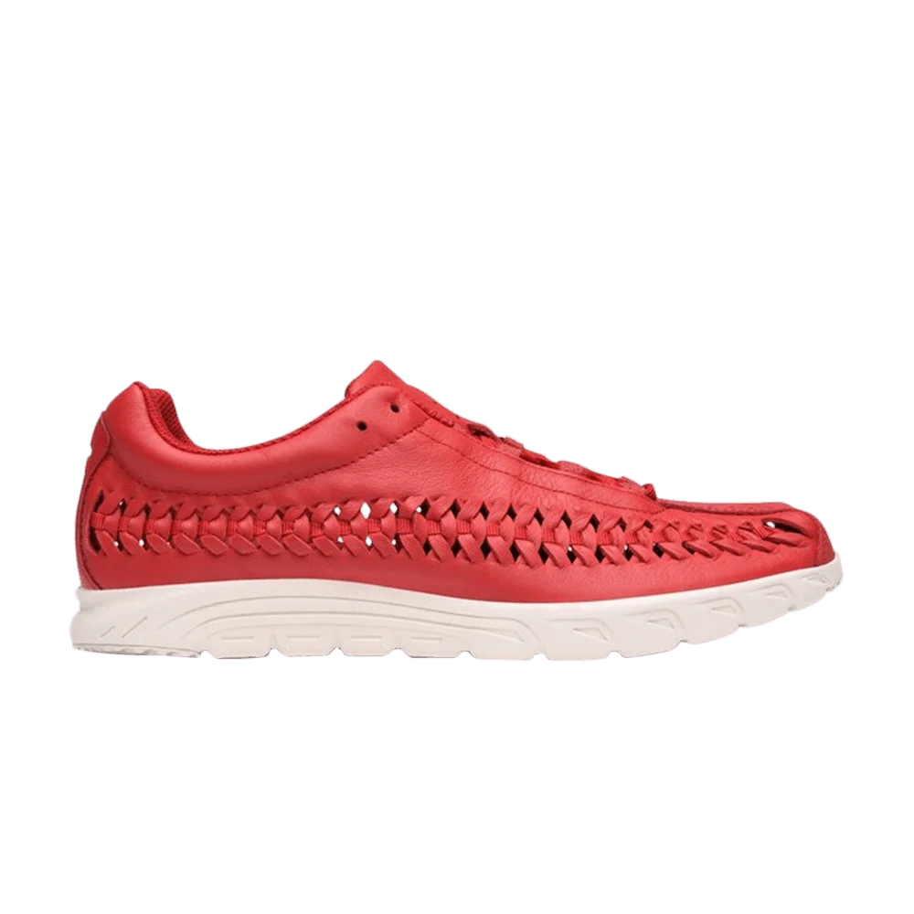 Krossovki-Nike-Mayfly-Woven-Independence-Day