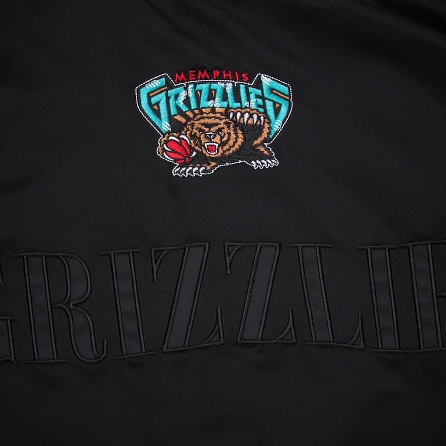 Бомбер Mitchell & Ness Black Memphis Grizzlies Team OG 3.0 Satin Full Snap Jacket