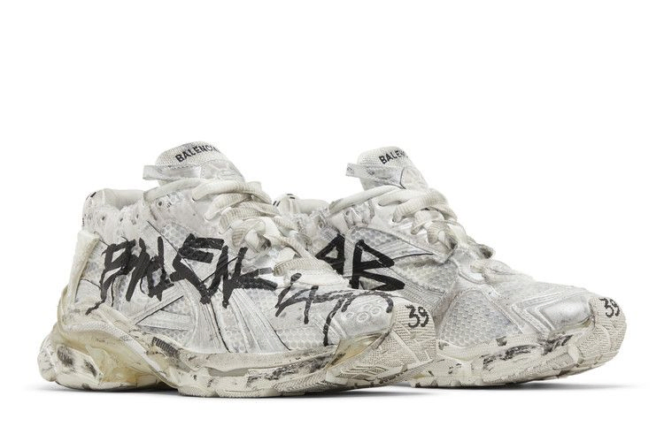 balenciaga-wmns-runner-sneaker-graffiti-white-black-772767-w3rbq-9010_07