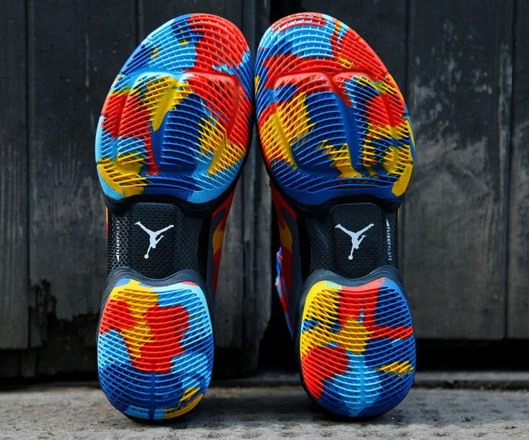 Krossovki-Air-Jordan-28-SE-OKC-Camo-3