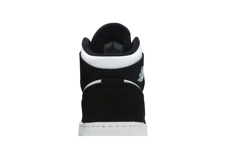 Кроссовки Air Jordan 1 Mid SE GS 'Glow in the Dark Panda'