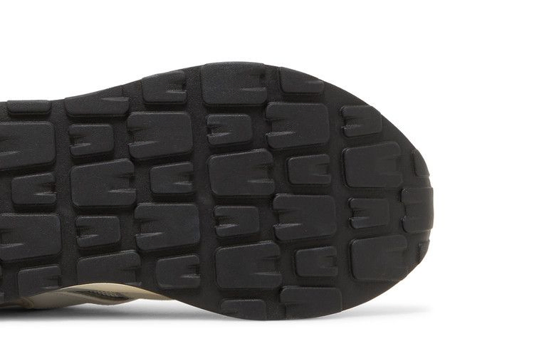 wmns-57-40-nimbus-cloud-w5740sla_04