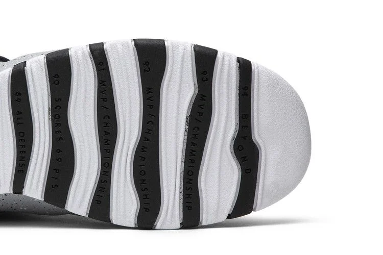 Krossovki-Air-Jordan-10-Retro-GS-Cement-4