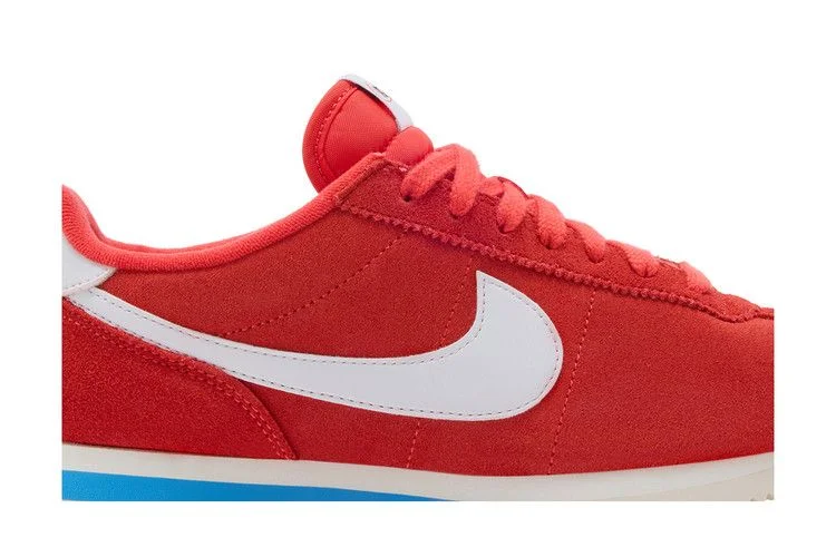 Krossovki-Nike-Wmns-Cortez-Light-Crimson-Blue-1