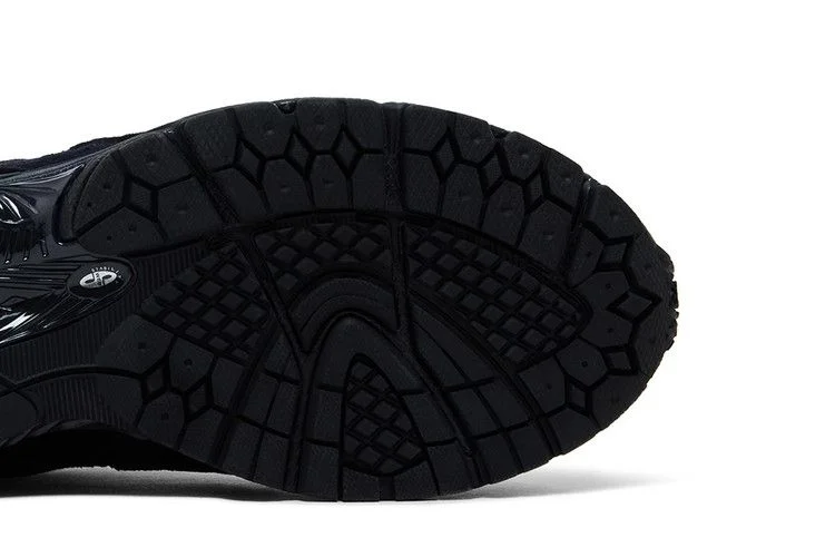 Кроссовки New Balance 2002R 'Protection Pack - Black'