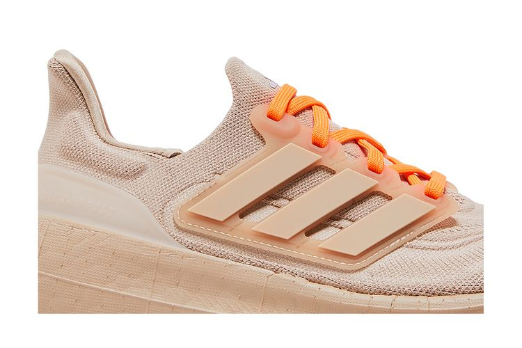 Кроссовки adidas UltraBoost Light 'Wonder Taupe'
