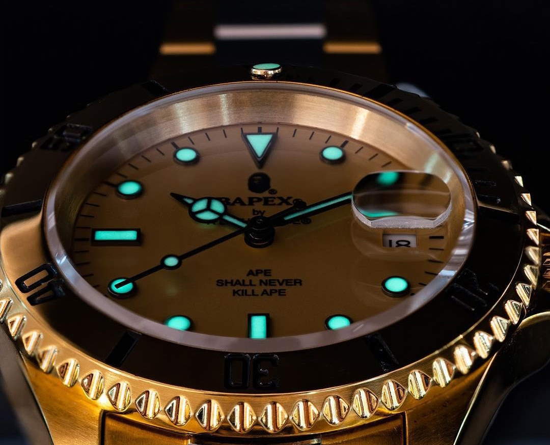 BAPE-Type-1-Bapex-Watch-Gold-2