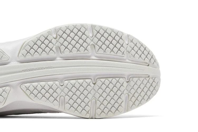 Krossovki-New-Balance-Wmns-411-White-4