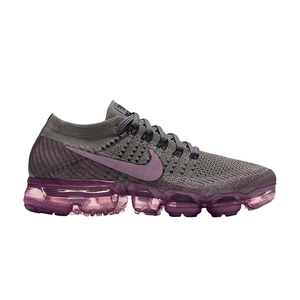 Krossovki-NikeLab-Wmns-Air-VaporMax-Tea-Berry
