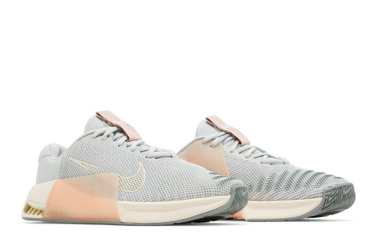 wmns-metcon-9-mica-green-guava-ice-dz2537-002_07