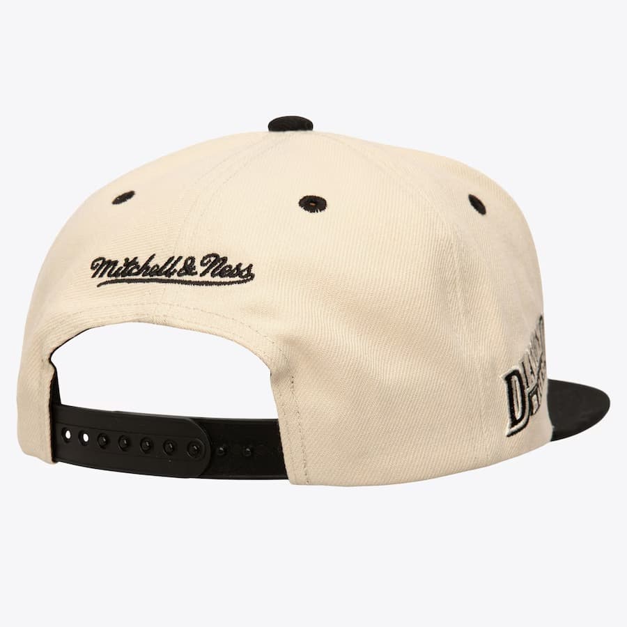 Mitchell-Ness-Off-White-Arizona-Diamondbacks-Cooperstown-Collection-Snapback-Hat-1