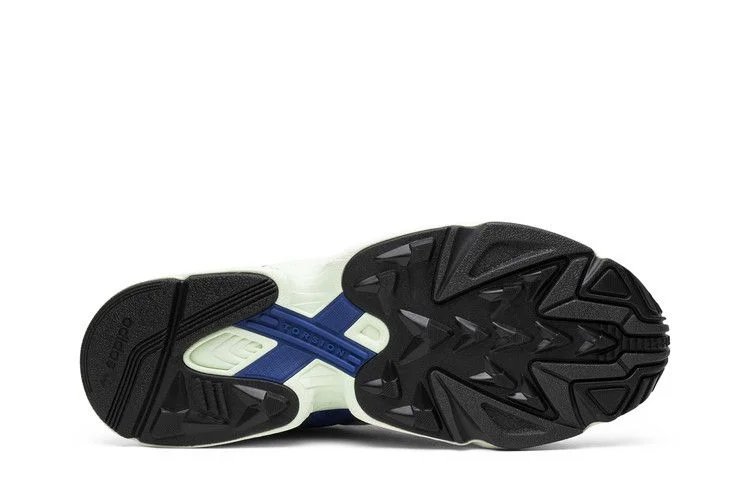 Кроссовки Adidas Yung-1 'Alpine'