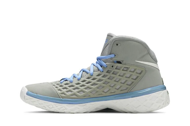 Krossovki-Nike-Zoom-Kobe-3-MPLS-2