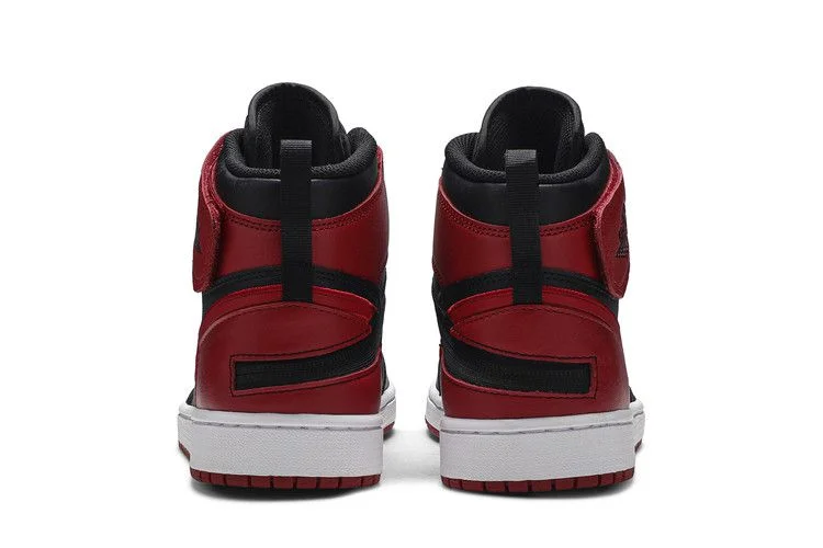 Кроссовки Air Jordan 1 High FlyEase 'Black Toe'
