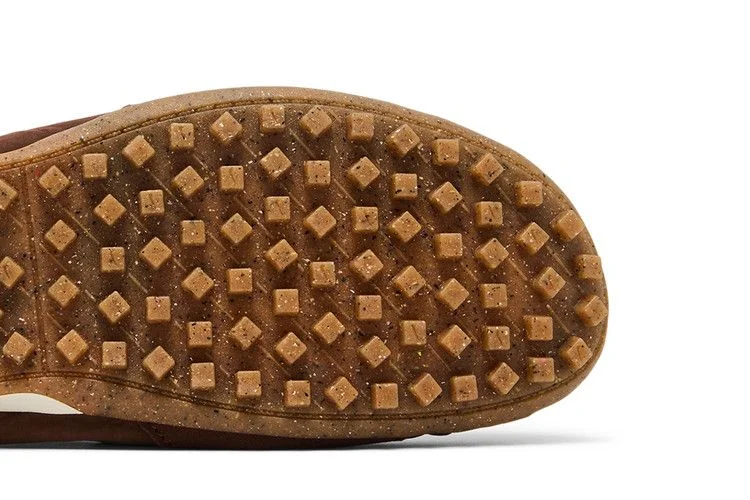jacquemus-x-wmns-nike-moon-shoe-sp-fauna-brown-hv8547-200_5