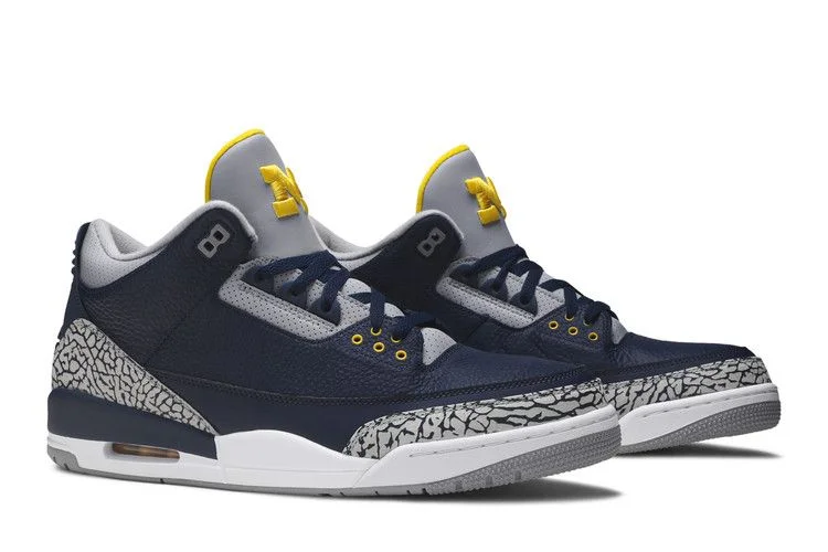 Krossovki-Air-Jordan-3-Retro-Michigan-Wolverines-PE-7