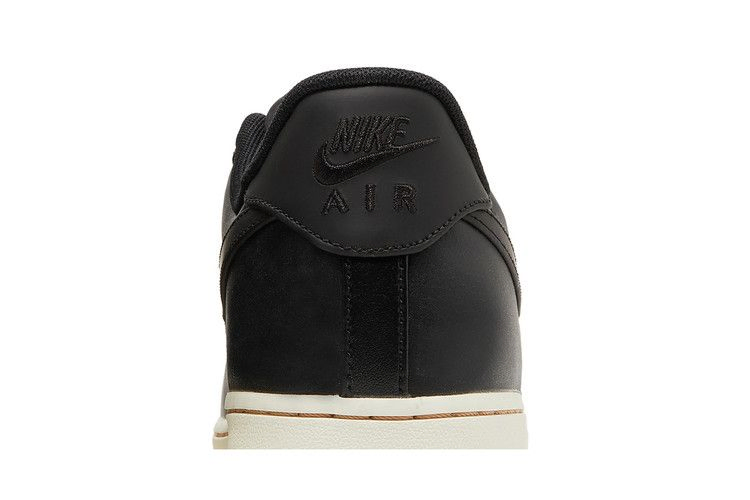 Кроссовки Nike Air Force 1 Premium 'Black Pack'