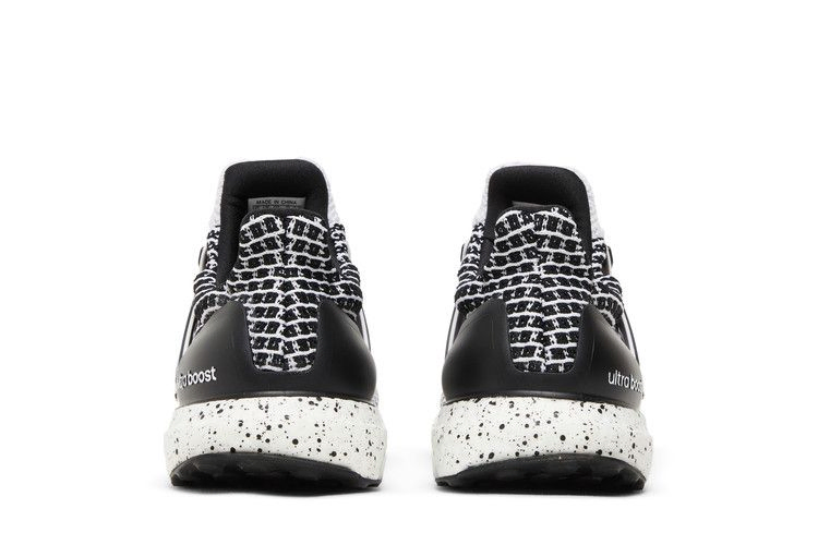 Кроссовки Adidas UltraBoost 5.0 DNA 'White Black'