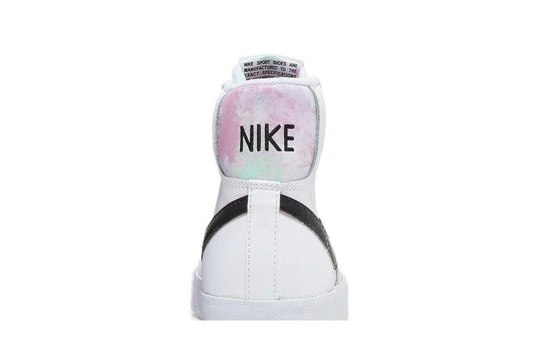 Кроссовки Nike Blazer Mid '77 SE GS 'White Arctic Punch'