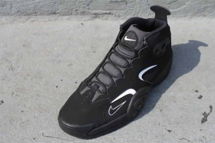 Krossovki-Nike-Flight-One-Black-White-1