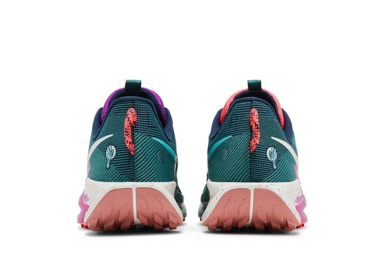 Кроссовки Nike Pegasus Trail 5 'Vivid Grape Green Frost'
