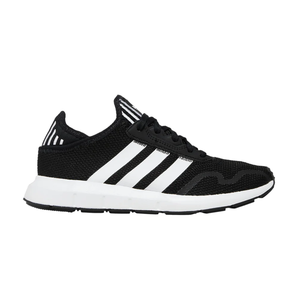 Krossovki-Adidas-Swift-Run-X-J-Black-White