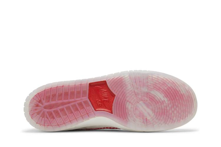dunk-low-decon-sb-n7-white-university-red-fd6951-700_03