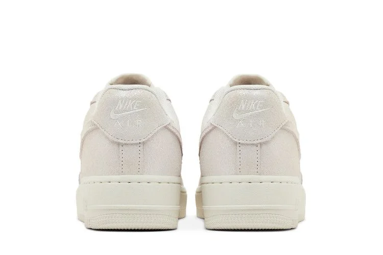 Krossovki-Nike-Wmns-Air-Force-1-07-SE-Sail-Glittery-Suede-5