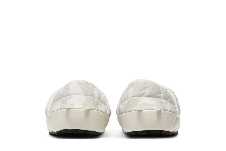 kaws-x-thermoball-traction-mule-vp-moonlight-ivory-nuptse-nf0a7w6j-944_05