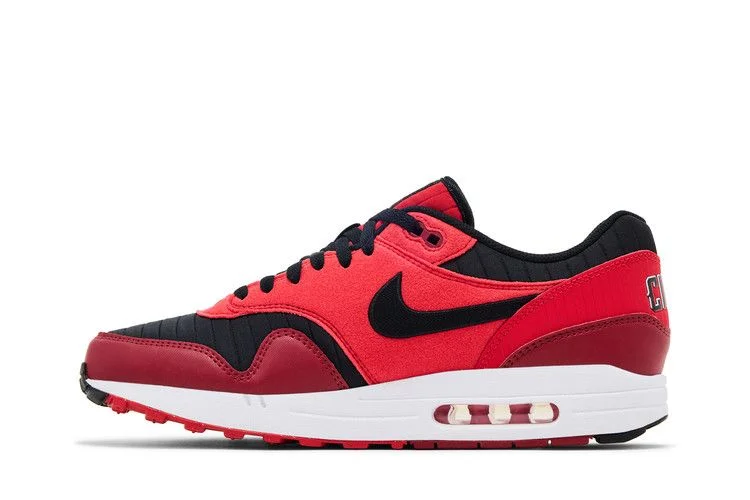 Krossovki-Nike-Air-Max-1-Reds-City-Connect-2
