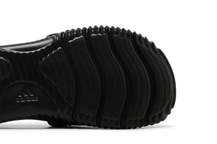 Krossovki-adidas-Alphabounce-Slide-Triple-Black-4