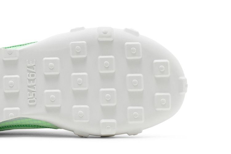 wmns-waffle-racer-2x-desert-sand-mean-green-ck6647-004_04