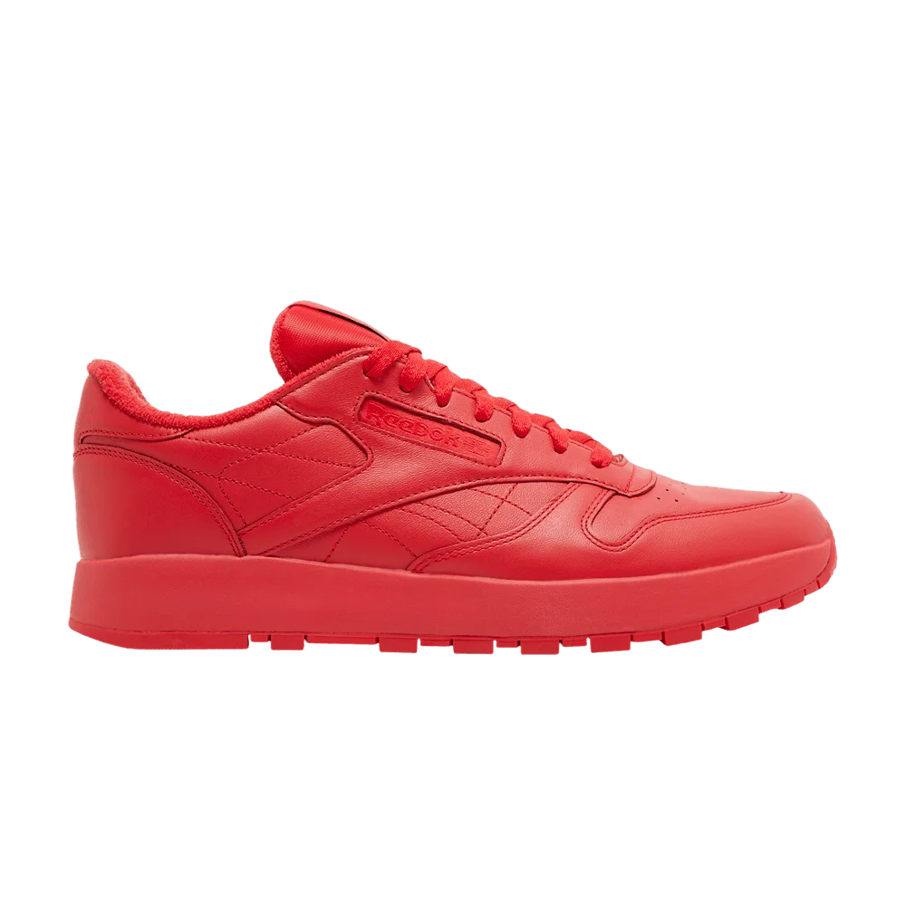 Krossovki-Maison-Margiela-x-Reebok-Classic-Leather-Tabi-Vector-Red