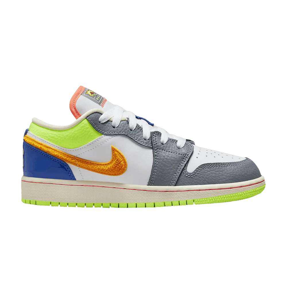 Krossovki-Air-Jordan-1-Low-GS-Hoops