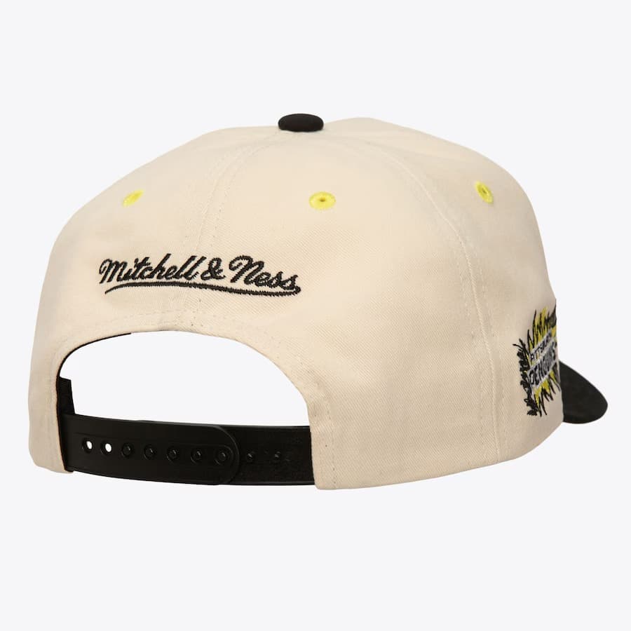 Бейсболка Mitchell & Ness Cream Pittsburgh Penguins Overspray Pro Crown Snapback Hat