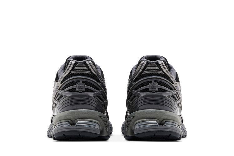 Кроссовки New Balance 1906R 'Black Silver'