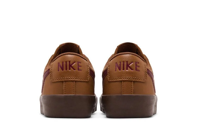 Кроссовки Nike Zoom Blazer Low Pro GT SB 'Light British Tan Dark Team Red'