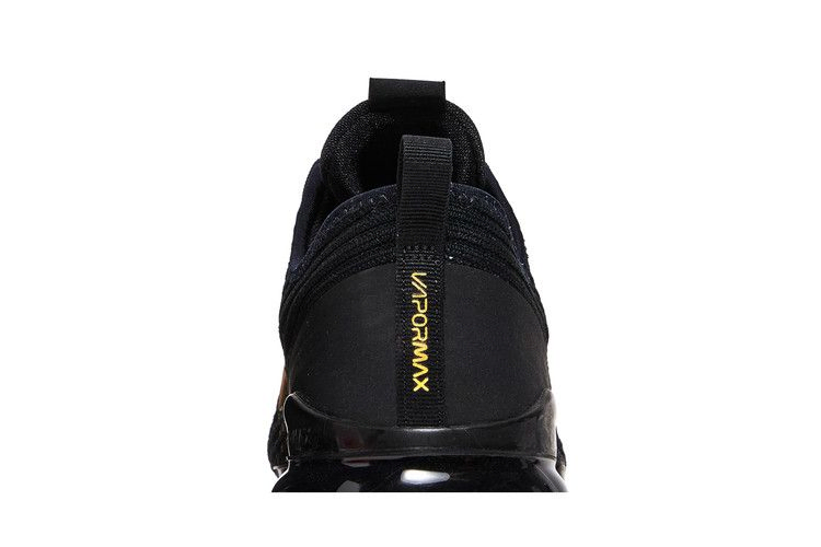 Кроссовки Nike Air VaporMax Flyknit 3 GS 'Black Gold'