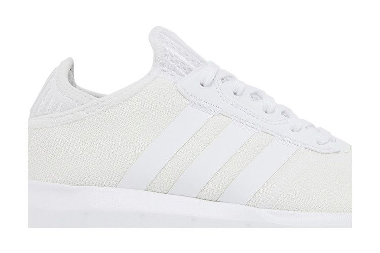 wmns-swift-run-x-cloud-white-fy2138_01