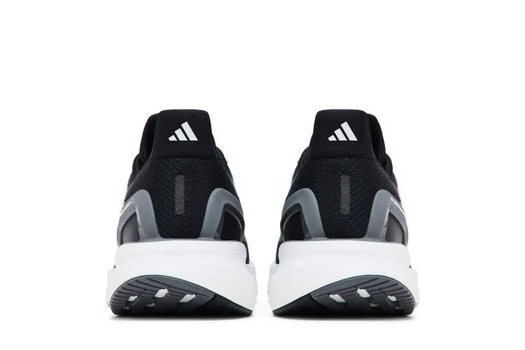 Krossovki-adidas-PureBoost-5-Black-White-5