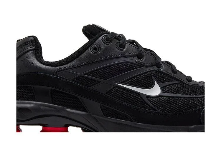Krossovki-Nike-Shox-Ride-2-Black-University-Red-1