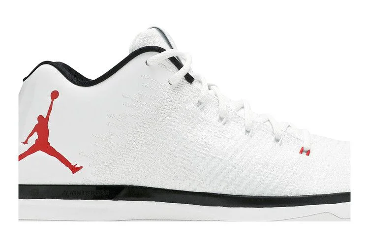 Krossovki-Air-Jordan-31-Low-Bulls-1