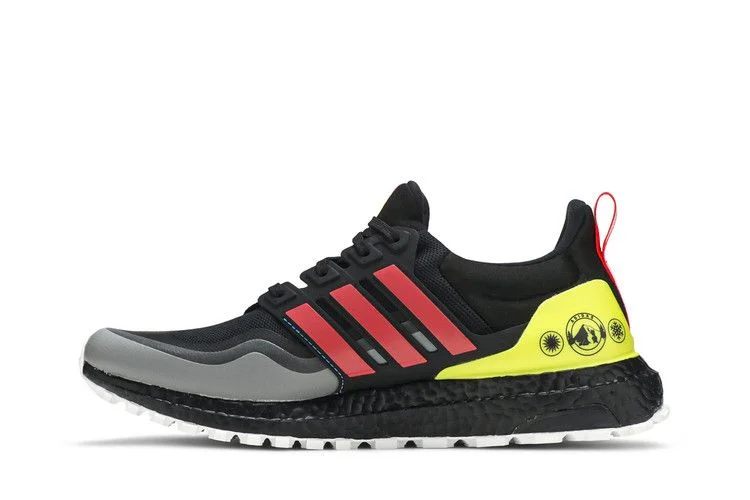 Кроссовки adidas UltraBoost All-Terrain 'Shock Red'